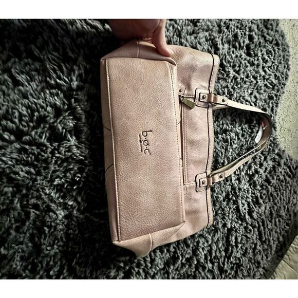 b.o.c. Trappers Cove Tote - Picture 7 of 10